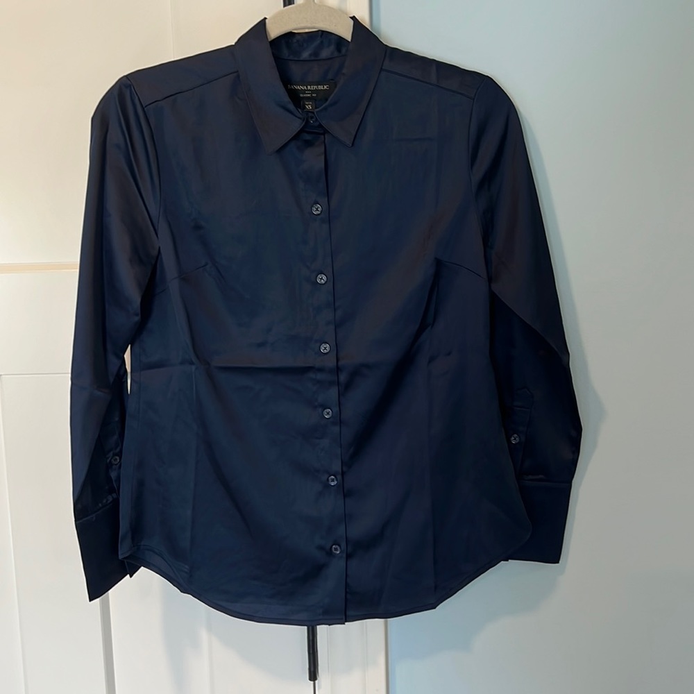 Banana Republic Classic Fit Navy Blouse
